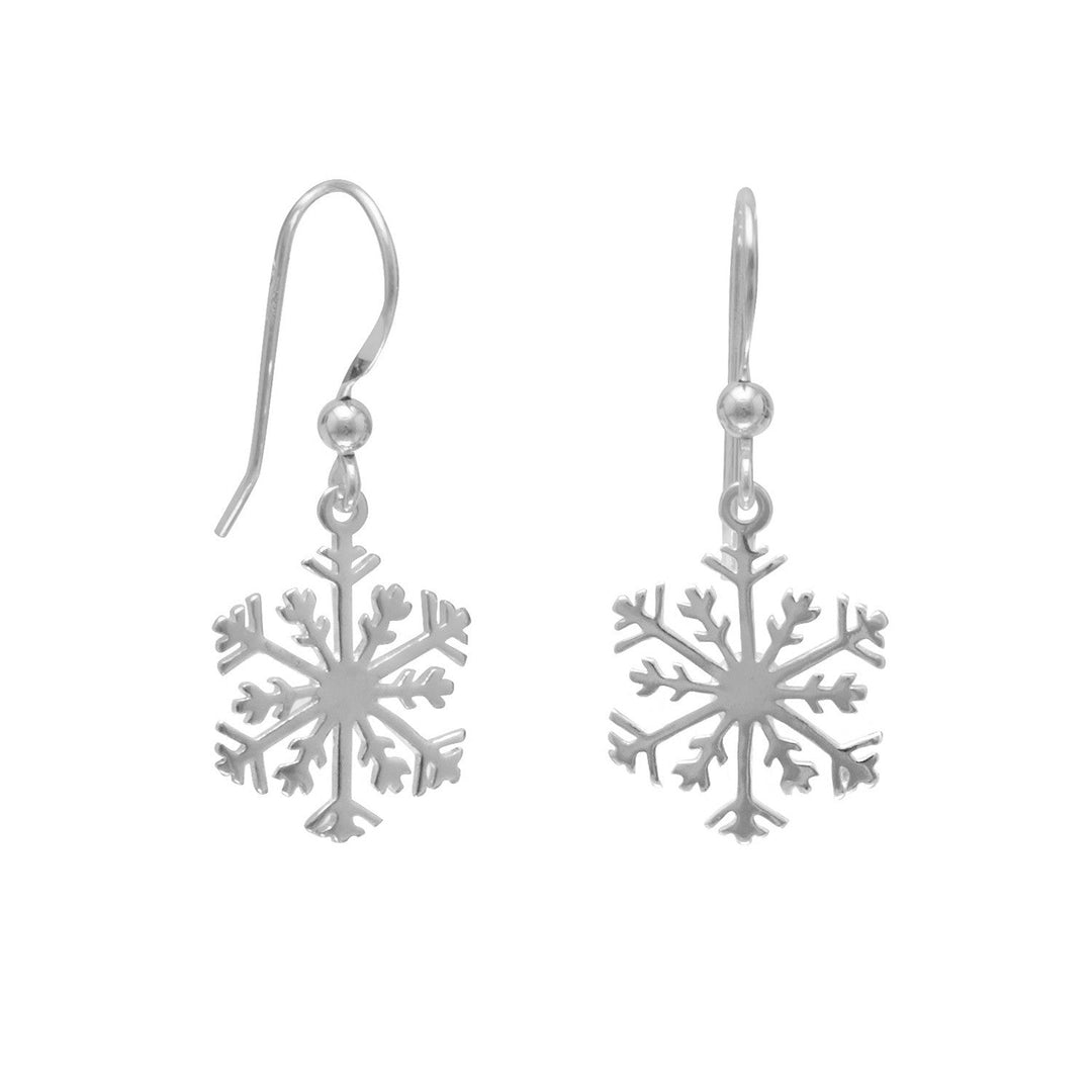 Let it snow! Snowflakes brought to life in shiny .925 sterling silver. These stunning earrings brings the beauty of snowflakes to life, with intricate details and a shiny finish that captures the essence of winter.Hanging length is 31mm and measure approximately 15.5mm in diameter. The snowflakes measure approximately 15.5mm in diameter The hanging length of 31mm, making it the perfect size to wear as a statement piece.