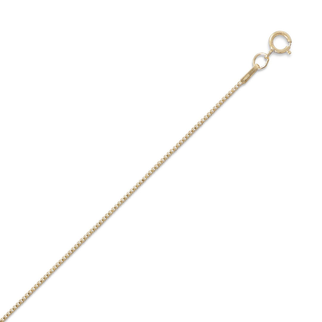 Indulge in the timeless elegance of our 14/20 Gold Filled Box Chain. With a delicate 1.1mm width, this chain boasts both beauty and durability. The gold filling adds value and luster, while the spring ring closure ensures safety and security. Available in various lengths, it's perfect for pairing with pendants or wearing alone.