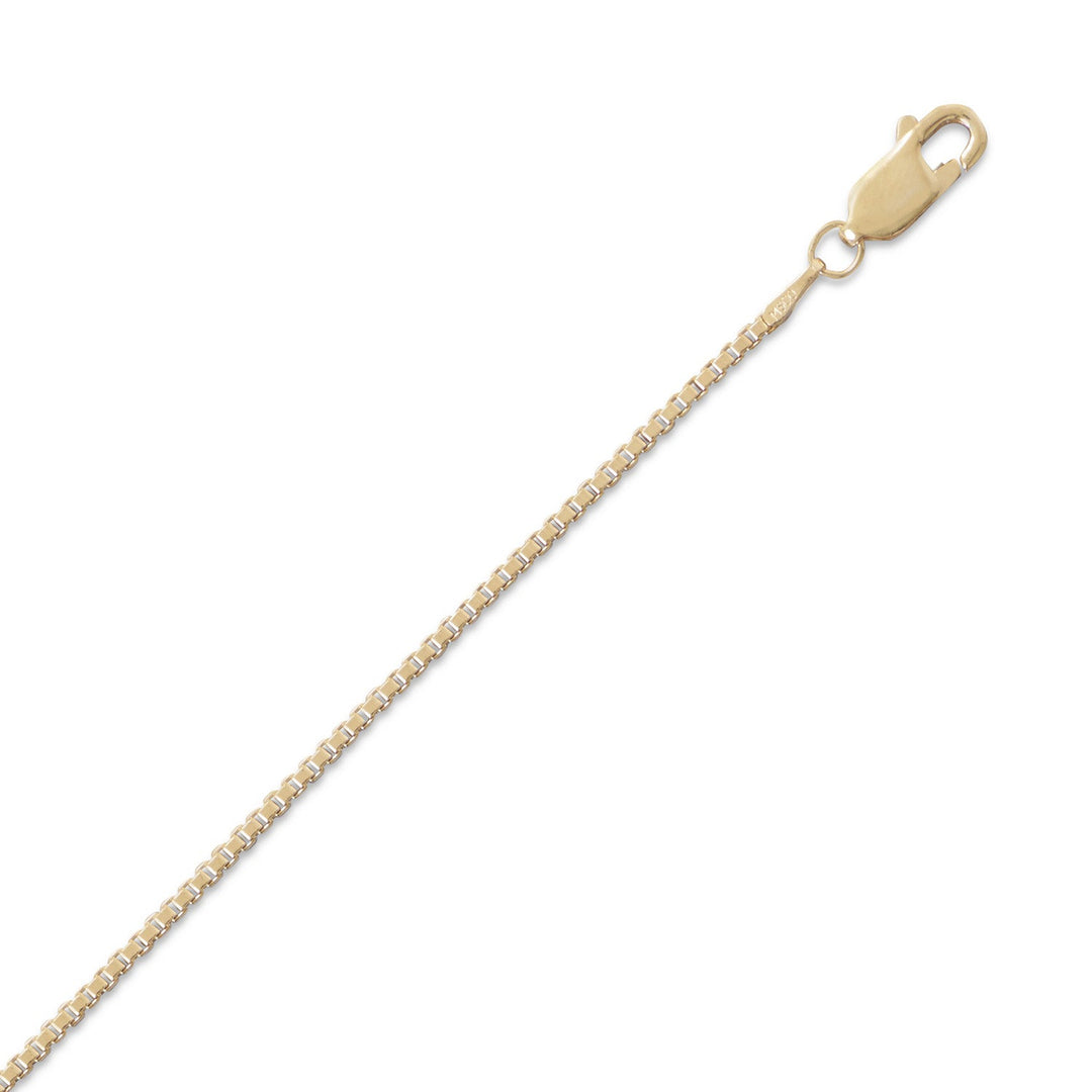 Indulge in the opulence of our 14/20 Gold Filled 1.5mm Box Chain Necklace, featuring a lobster clasp closure. The intricate box chain design exudes sophistication, while the 14/20 gold filling adds value. Pair with our other gold jewelry for a truly luxurious look. Available in a variety of sizes.